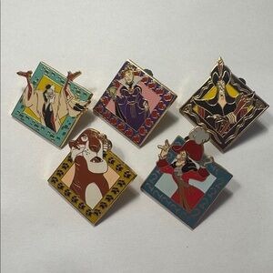 Disney Deluxe Villains Pin Trading Starter Pins